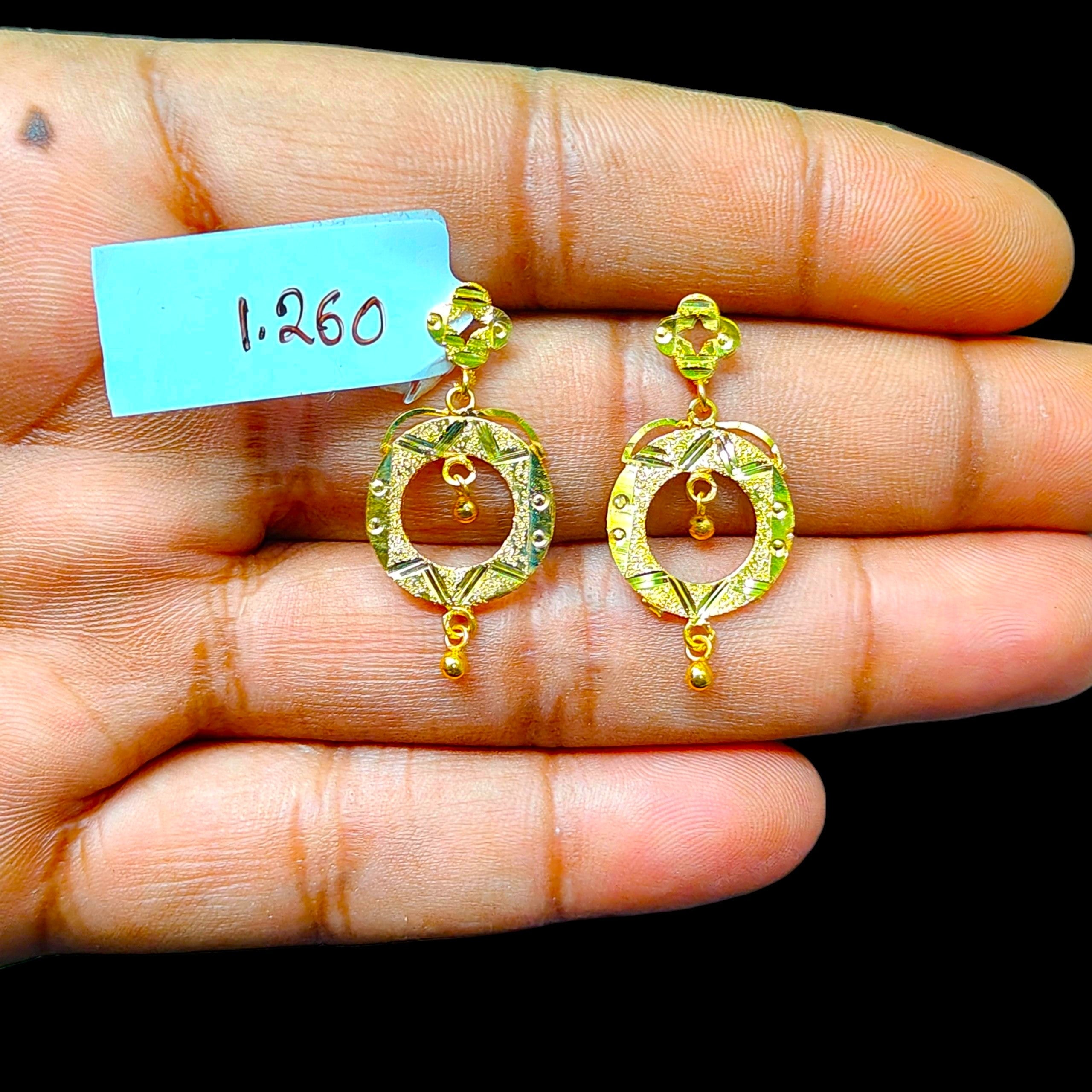 GOLD EARRINGS (GSE9) WGT: 1.260 GM APPROX BIS CERTIFIED HUID HALLMARK 9KT GOLD EARRINGS FOR WOMEN 1 PAIR FOR WOMEN (BEST FOR GIFT IN MARRIAGE).