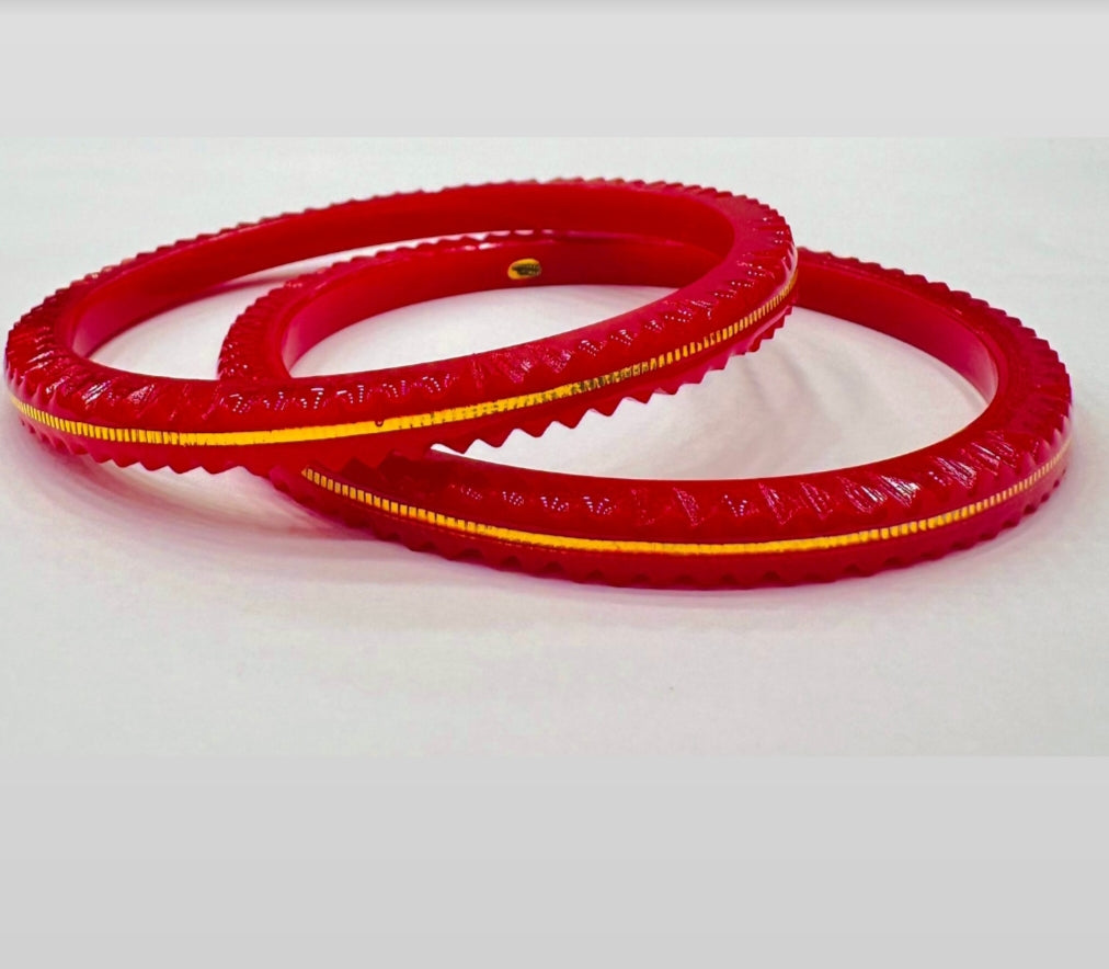 (FVP) TRJ COOKRY RED HALLMARK 22KT GOLD LAMINATION POLA BANGLES VIRAL POLA APP. WGT: 0.150 GM WITH PURITY CARD (FUTURE EXCHANGE VALUE  RS 800) WITH ANY JEWELLERY FOR LIFETIME.