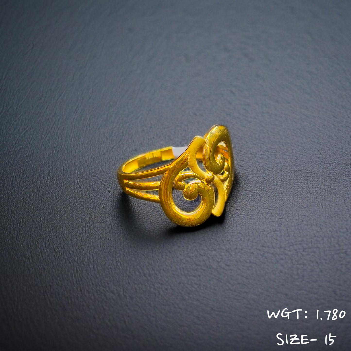 TRJ (SIZE: 15) WGT: 1.780 GM APPROX 22KT HUID HALLMARK GOLD RING FOR WOMEN 1 PIECE.