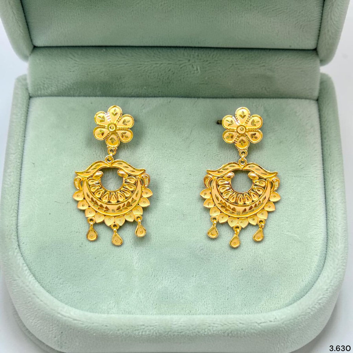 GOLD EARRINGS- (WGT: 3.630 GM APPROX) BIS CERTIFIED HUID HALLMARK 9KT GOLD EARRINGS 1 PAIR FOR WOMEN (BEST FOR GIFT IN MARRIAGE). (HCGDEG)-(YW7D4M)