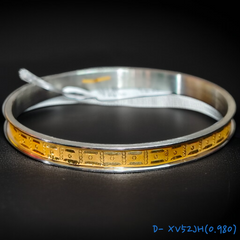 TRJ D- XV52JH (SIZE: 22) WGT: 0.980 GM APPROX 22KT HUID HALLMARK GOLD NOA BANGLES (LAZER CHILA) 1 PIECE.