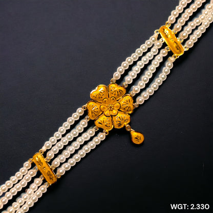 TRJ WGT: 2.330 GM APPROX HUID HALLMARK 22KT GOLD MOTI CHOKER 1 PIECE WITH ADJUSTABLE TASSEL.