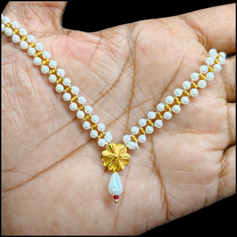 GMP22K- WGT: 0.490 GM APPROX CERTIFIED BIS HUID HALLMARK 916 22KT GOLD MOTI PENDANT 1 PIECE FOR WOMEN.