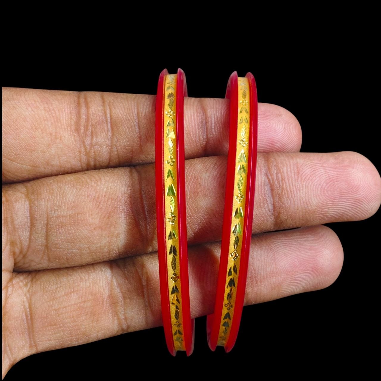GOLD POLA- (SIZE-26) WGT: 1.510 GM APPROX BIS CERTIFIED HUID HALLMARK 916 22KT GOLD POLA BADHANO 1 PAIR FOR WOMEN.
