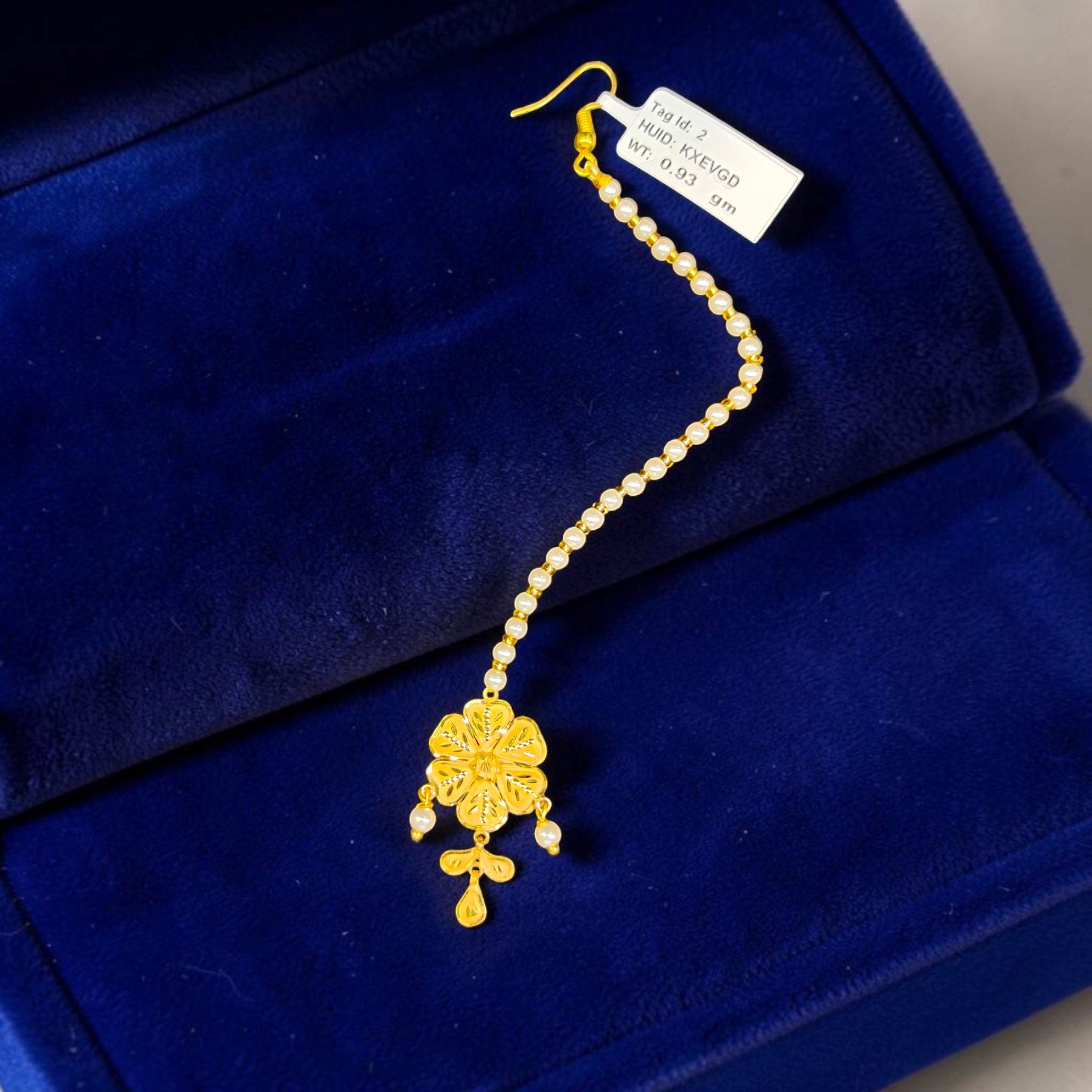 GOLD TICKLY- (WGT: 0.930 GM APPROX) CERTIFIED BIS HUID HALLMARK 375 9KT GOLD TICKLY (MANGTIKA) 1 PIECE FOR MARRIAGE.