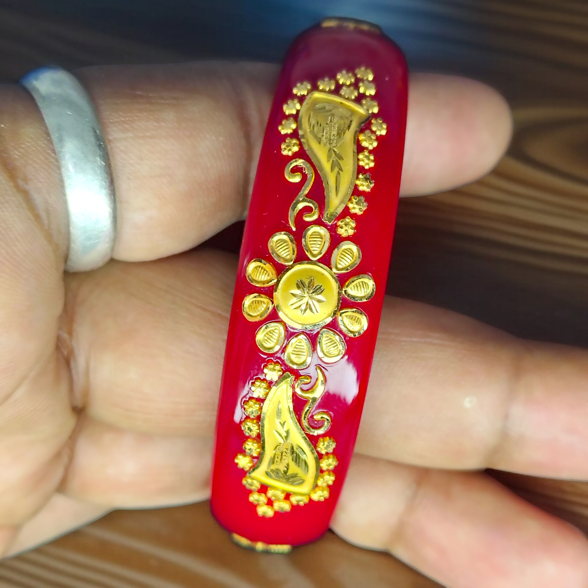 (GBP22) TRJ (SIZE: 24) WGT: 1.470 GM APPROX 22KT HUID HALLMARK GOLD BRACELET POLA BANGLES 1 PIECE (HALF BODY WORK).