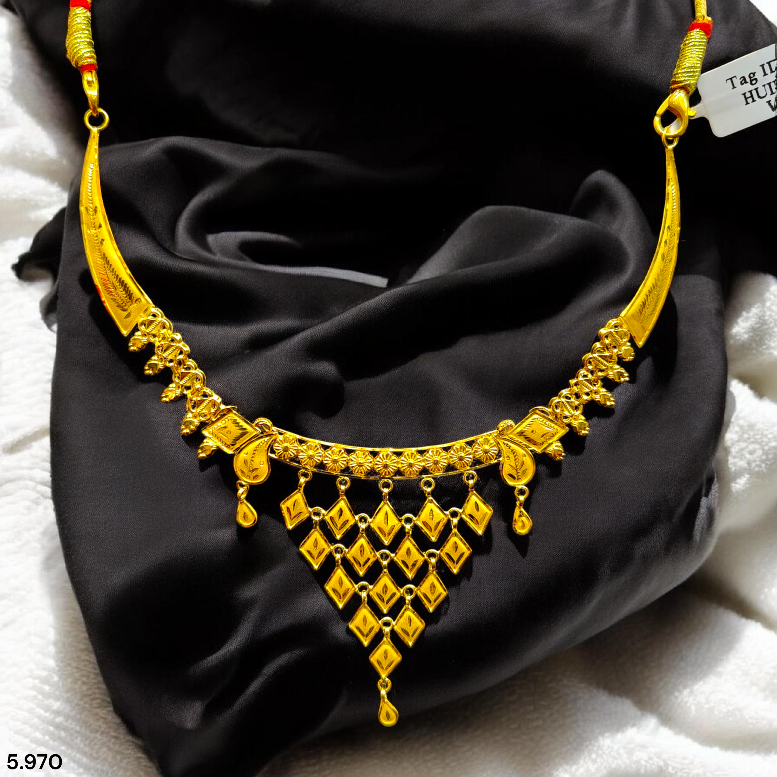 GOLD CHOKER NECKLACE- WGT: 5.970 BIS CERTIFIED HUID HALLMARK 916 22KT GOLD NECKLACE 1 PIECE WITH FREE ADJUSTABLE TASSEL FOR WOMEN.