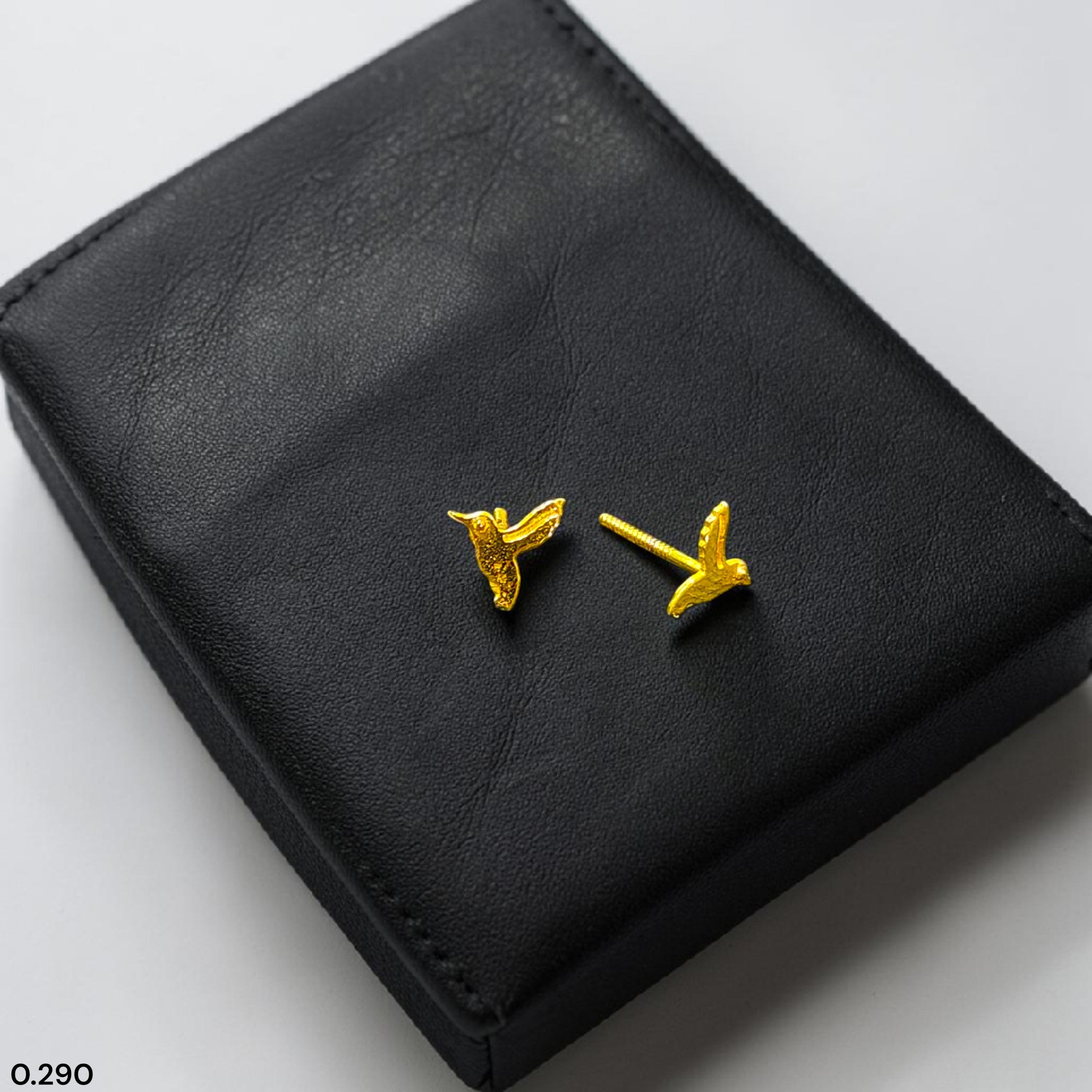 BABY JEWELLERY STUD EARRING- TRJ BABY TOPS WGT: 0.290 GM APPROX BIS CERTIFIED HUID HALLMARK 9KT GOLD STUD EARRINGS FOR WOMEN 1 PAIR FOR REGULAR USE.