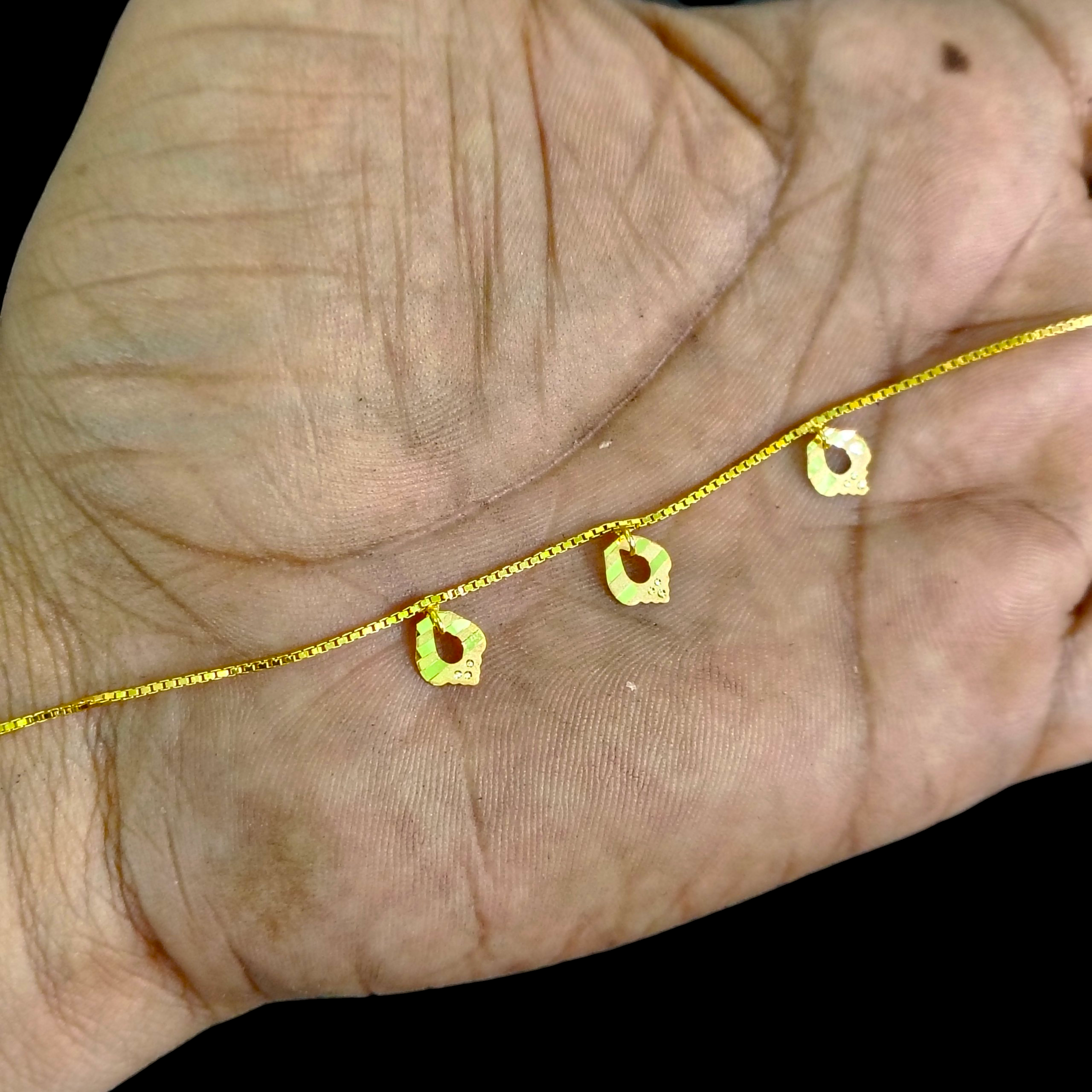 GOLD WRISTLET- BIS CERTIFIED HUID HALLMARK 375 9KT GOLD WRISTLET APPROX WGT: 1.260 FOR WOMEN.