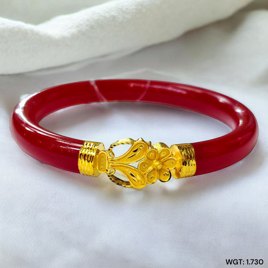 (GSP) TRJ RED COLOUR (SIZE: 26) WGT: 1.730 GM APPROX 22KT HUID HALLMARK GOLD MUKH POLA BANGLES 1 PIECE DESIGN FOR REGULAR USE.