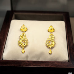 GOLD EARRINGS- (WGT: 1.940 GM APPROX) BIS CERTIFIED HUID HALLMARK 9KT GOLD EARRINGS 1 PAIR FOR WOMEN (BEST FOR GIFT IN MARRIAGE). (DPKRTC)-(AIWJTM)