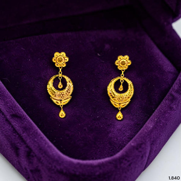 GOLD EARRINGS- (C9BSAQ)-(BVBF9X) (WGT: 1.840 GM APPROX) BIS CERTIFIED HUID HALLMARK 9KT GOLD EARRINGS 1 PAIR FOR WOMEN (BEST FOR GIFT IN MARRIAGE).