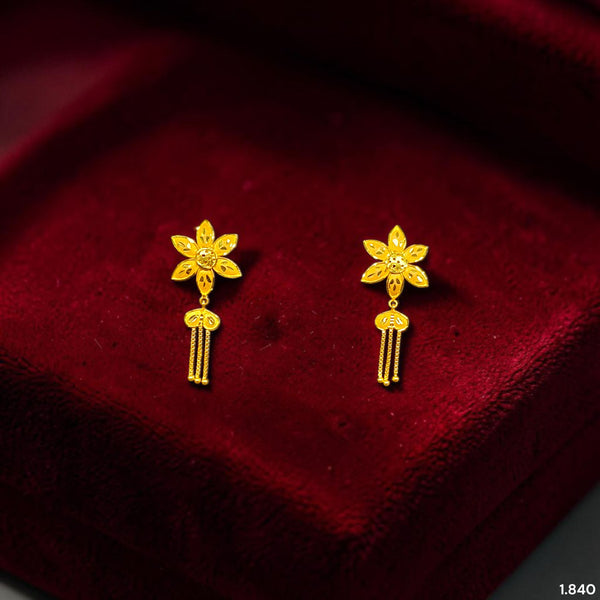 GOLD EARRINGS- (7679V2)-(N9V3SP) (WGT: 1.840 GM APPROX) BIS CERTIFIED HUID HALLMARK 916 22KT GOLD EARRINGS 1 PAIR FOR WOMEN.