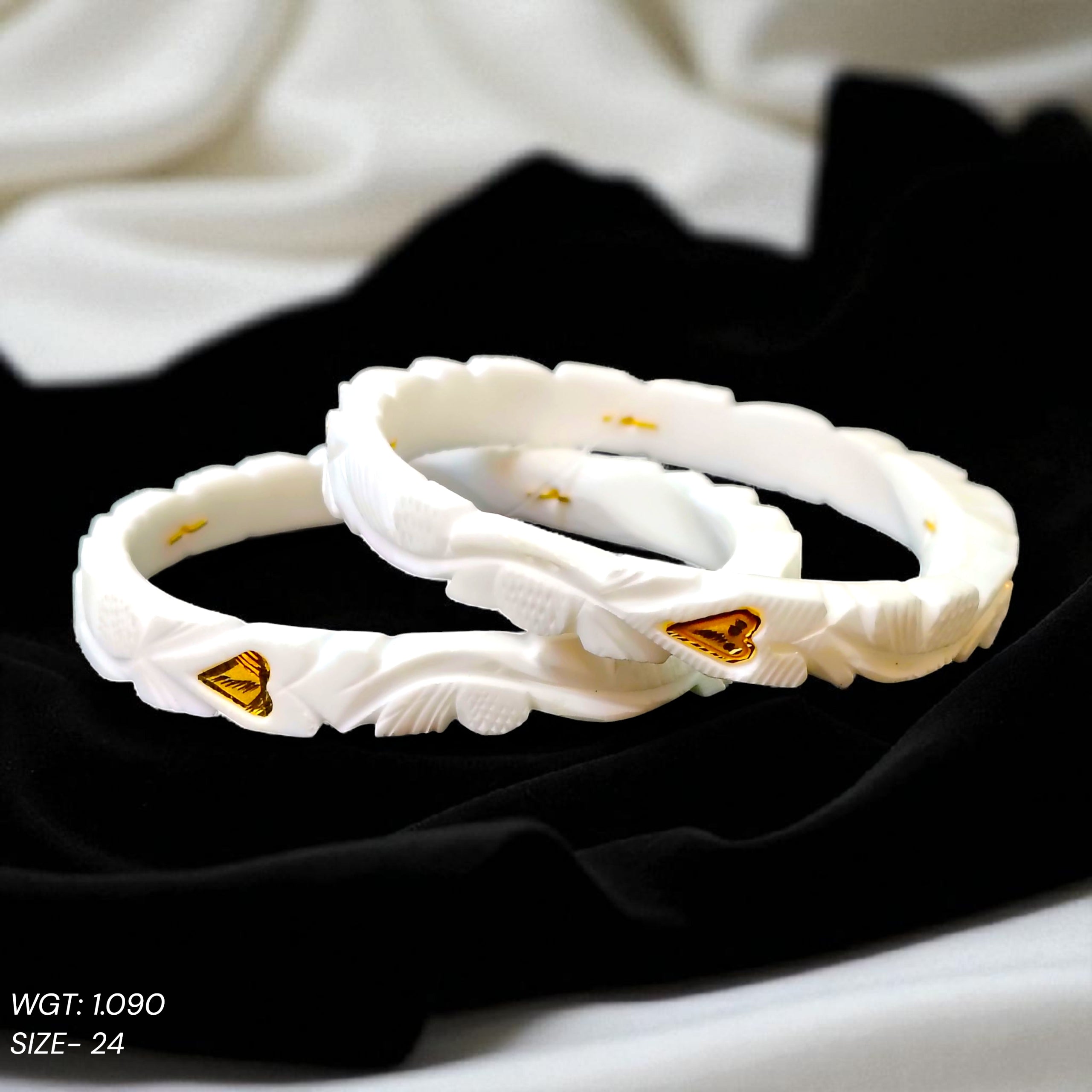 (GSB22) TRJ (SIZE: 24) WGT: 1.090 GM APPROX HUID HALLMARK 22KT GOLD SAKHA BADHANO BANGLES 1 PAIR DESIGN FOR REGULAR USE.