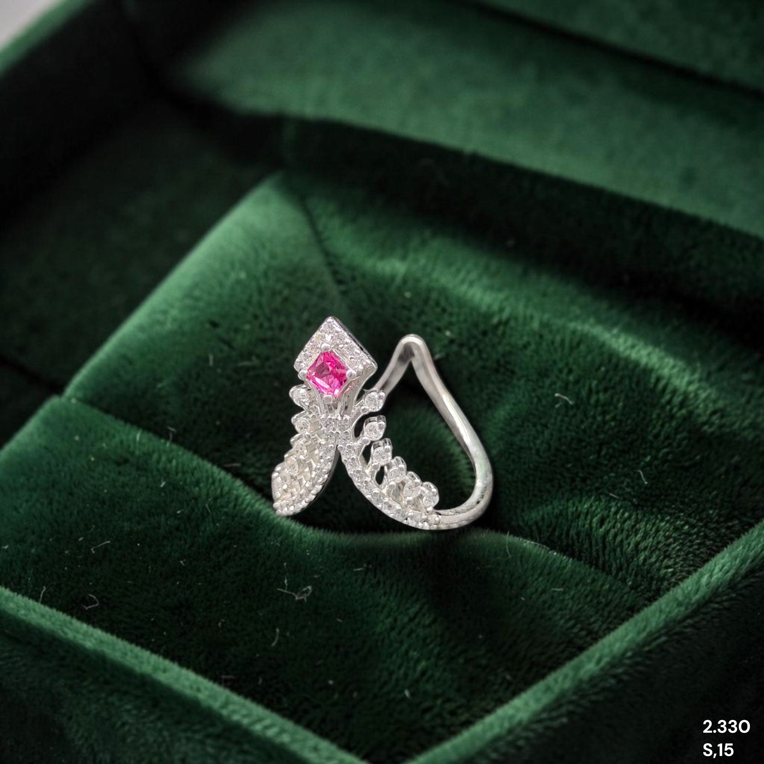 SILVER RING- SIZE:15 (WGT: 2.330 GM APPROX) HALLMARK 925 SILVER FINGER RING 1 PIECE FOR WOMEN (V RING BANKOK IMPORTED DESIGN)- NON EXCHANGEABLE -(SOLD ON MRP).