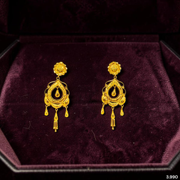 GOLD EARRINGS- (M22MYA)-(EDCE24) (WGT: 3.990 GM APPROX) BIS CERTIFIED HUID HALLMARK 916 22KT GOLD EARRINGS 1 PAIR FOR WOMEN.