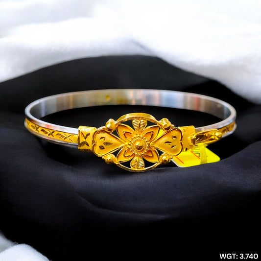 (GSN22) TRJ (SIZE: 25) WGT: 3.740 GM APPROX 22KT HUID HALLMARK GOLD NOA BANGLES 1 PIECE.