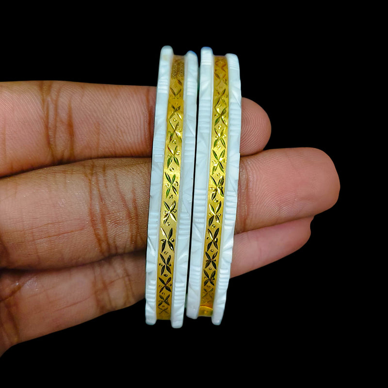 GSB9K- (MNS5BS)-(NHD1SK) (SIZE:24) (WGT: 1.030 GM APPROX) BIS CERTIFIED HUID HALLMARK 375 9KT GOLD SAKHA BADHANO 1 PAIR FOR WOMEN (CHILA PATH DESIGN) NOT FOR REGULAR USE.