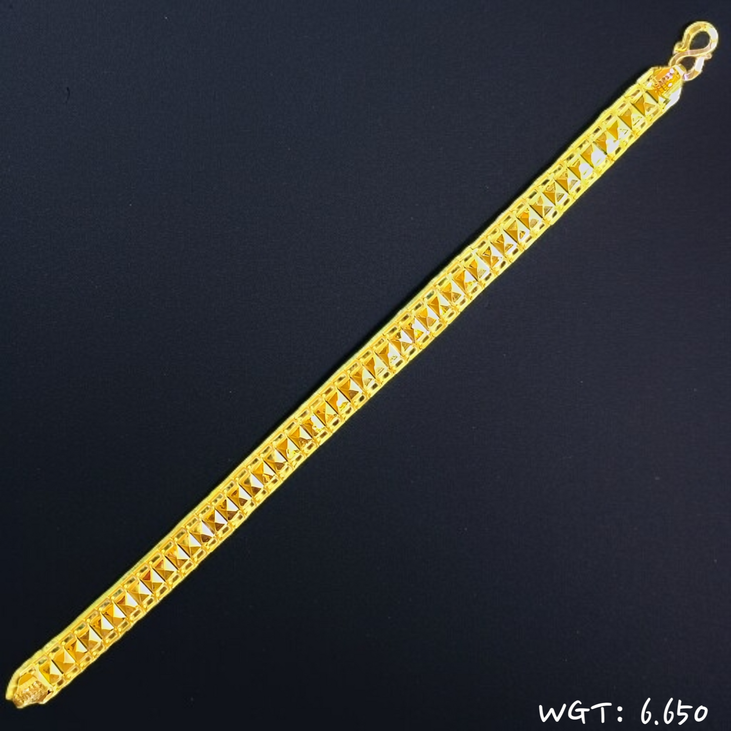 TRJ LWW3QQ 7.5" INCH WGT: 6.650 GM APPROX HUID HALLMARK 22KT GOLD WRISTLET 1 PIECE FOR UNISEX STYLE.