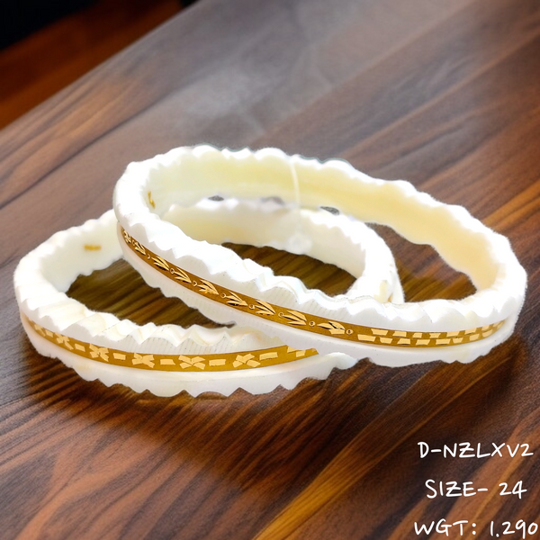TRJ D- NZLXV2 (SIZE: 24) WGT: 1.290 GM APPROX HUID HALLMARK 22KT GOLD SAKHA BANGLES 1 PAIR DESIGN FOR REGULAR USE.