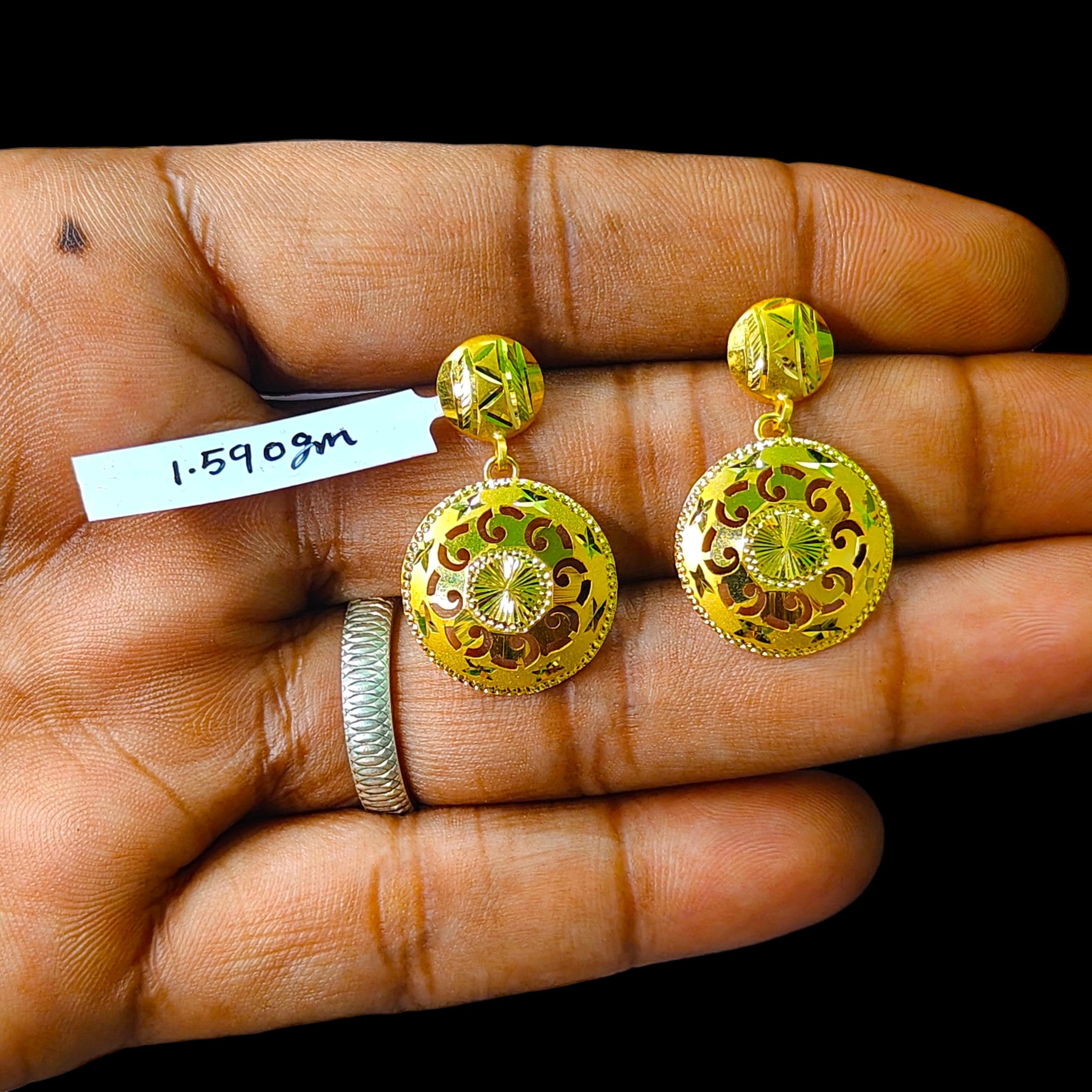 GOLD EARRINGS- WGT: 1.590 GM APPROX BIS CERTIFIED HUID HALLMARK 9KT GOLD EARRINGS 1 PAIR FOR WOMEN (BEST FOR GIFT IN MARRIAGE).