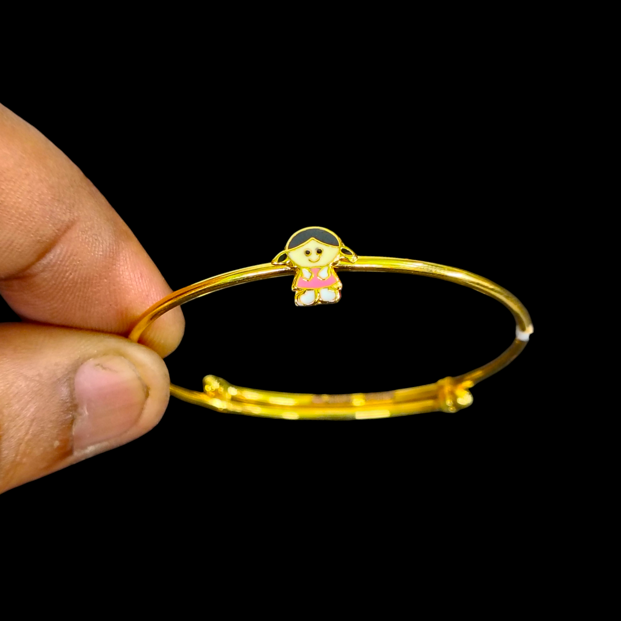 BABY JEWELLERY- (WGT: 1.780 GM APPROX) BIS CERTIFIED 375 9KT GOLD BABY BANGLE 1 PIECE FULL ADJUSTABLE SIZE FROM NEW BORN TO 4 YEARS (FOR RICE CEREMONY AND BIRTHDAY).