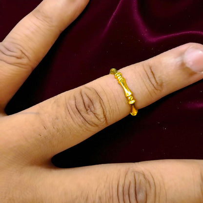 (GLFR) TRJ (SIZE: 10) WGT: 1.210 GM APPROX BIS CERTIFIED HUID HALLMARK 9KT GOLD FINGER RING FOR WOMEN 1 PIECE FOR REGULAR USE.