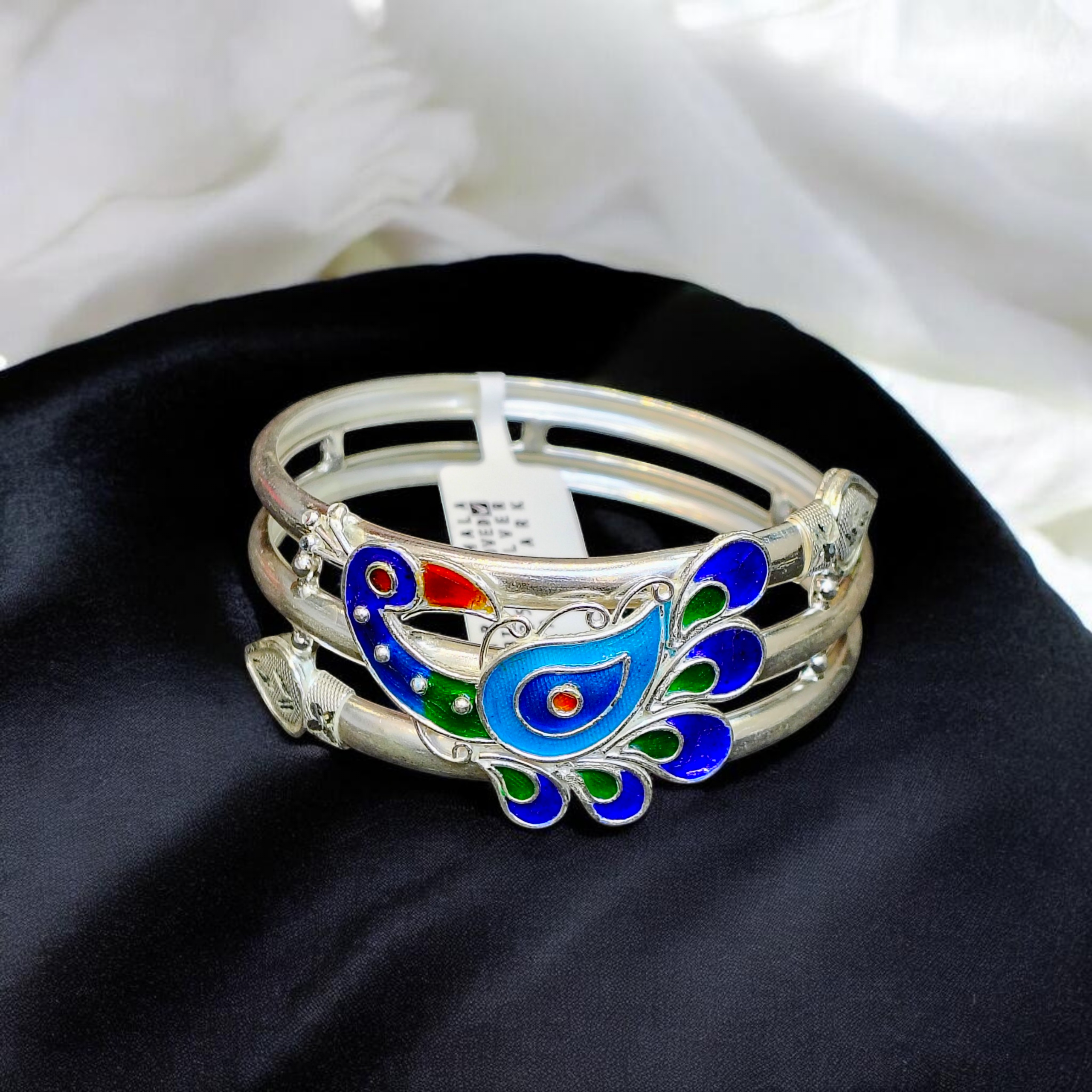 LUXURY SILVER BANGLE- (SIZE 25) CERTIFIED BIS HALLMARK 925 SILVER (1.5 PATCH) BANGLE (MANIPUR DESIGN) APPROX WGT: 21.200 GM (1 PIECE) FOR REGULAR USE FOR WOMEN.