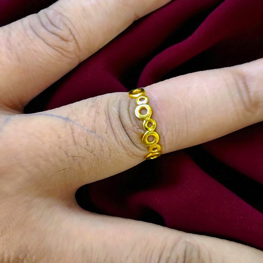 TRJ (SIZE: 12) WGT: 1.110 GM APPROX BIS CERTIFIED HUID HALLMARK 9KT GOLD FINGER RING FOR WOMEN 1 PIECE FOR REGULAR USE.