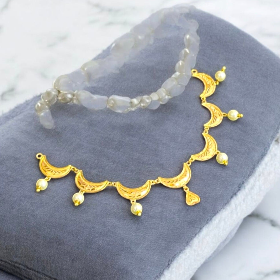 (GNC) RAJLAXMI D- 3GT2DT WGT: 1.970 GM APPROX HUID HALLMARK 22KT GOLD NECKLACE 1 PIECE WITH ADJUSTABLE TASSEL.