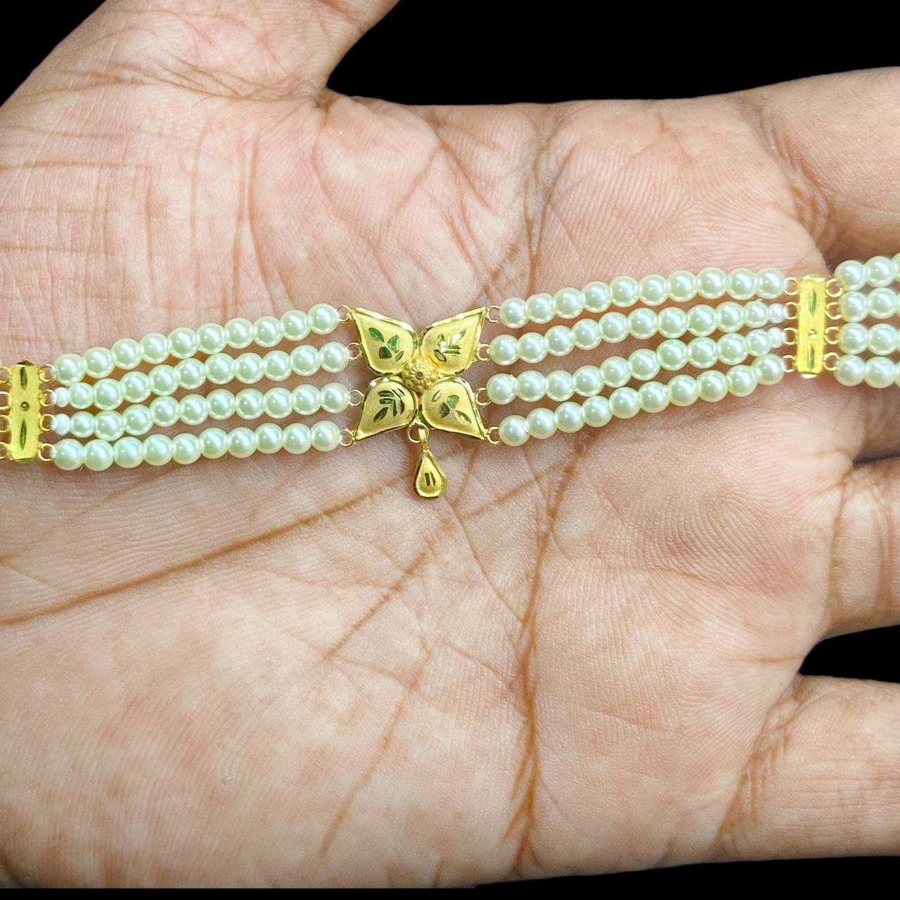 GMC9K- (WGT: 1.070 GM APPROX) BIS CERTIFIED HUID HALLMARK 375 9KT GOLD MOTI CHOKER 1 PIECE WITH ADJUSTABLE TASSEL FOR GIFT IN MARRIAGE.