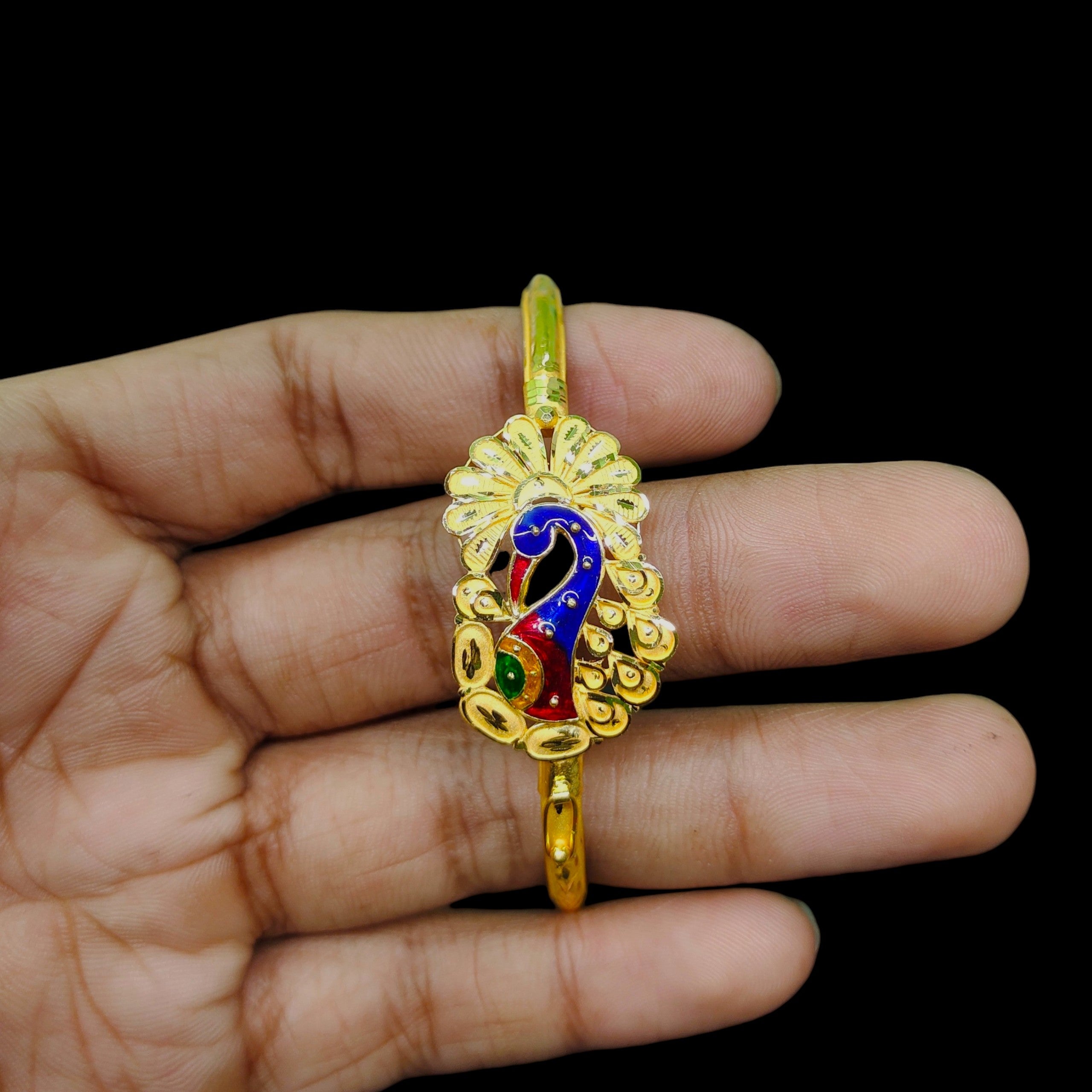 GOLD NOA- (SIZE: 26) WGT: 5.410 GM APPROX BIS CERTIFIED HUID HALLMARK 22KT GOLD NOA BADHANO BANGLES 1 PIECE FOR WOMEN.