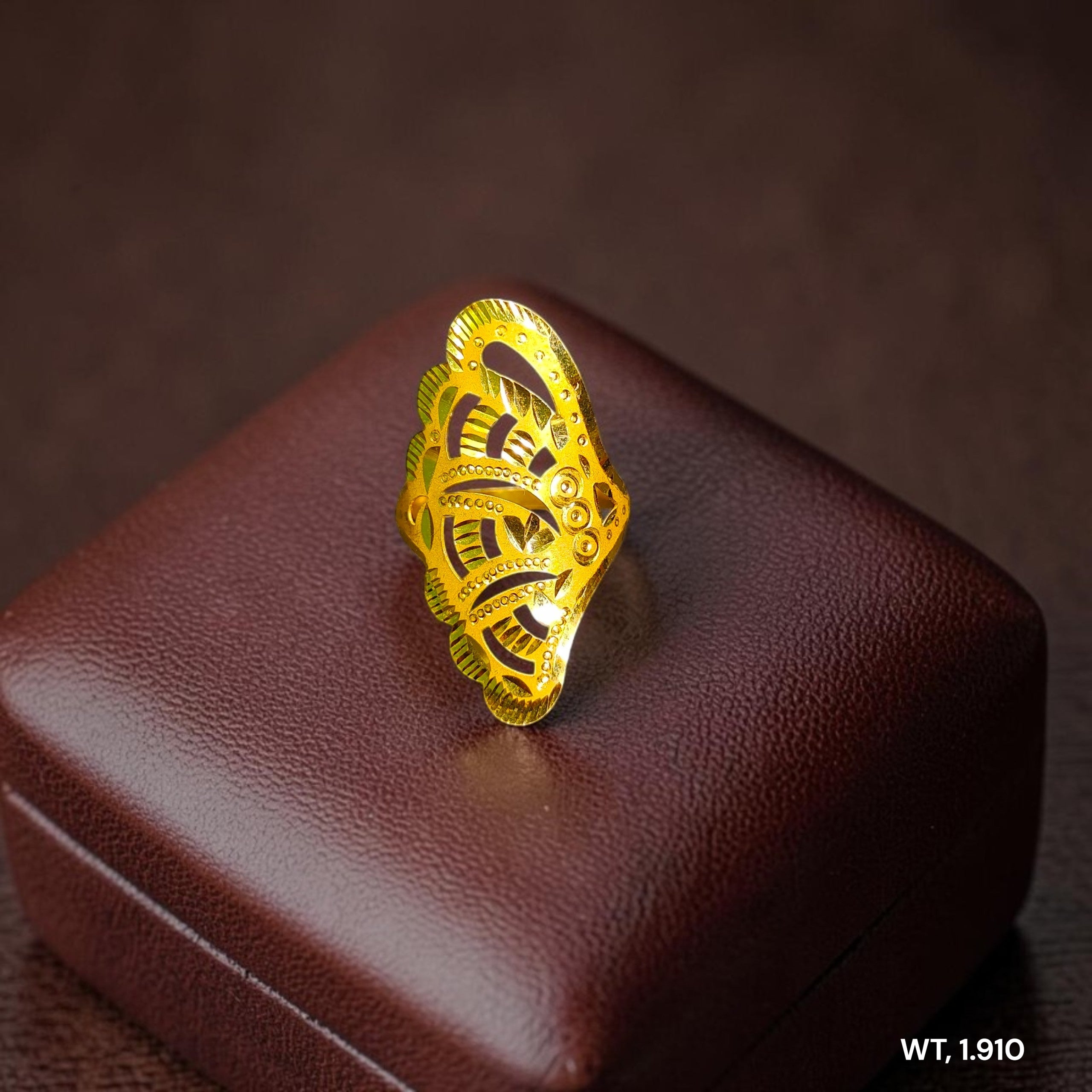 LADIES RING- (SIZE: 13) WGT: 1.910 GM APPROX BIS CERTIFIED HUID HALLMARK 916 22KT GOLD RING FOR WOMEN 1 PIECE.