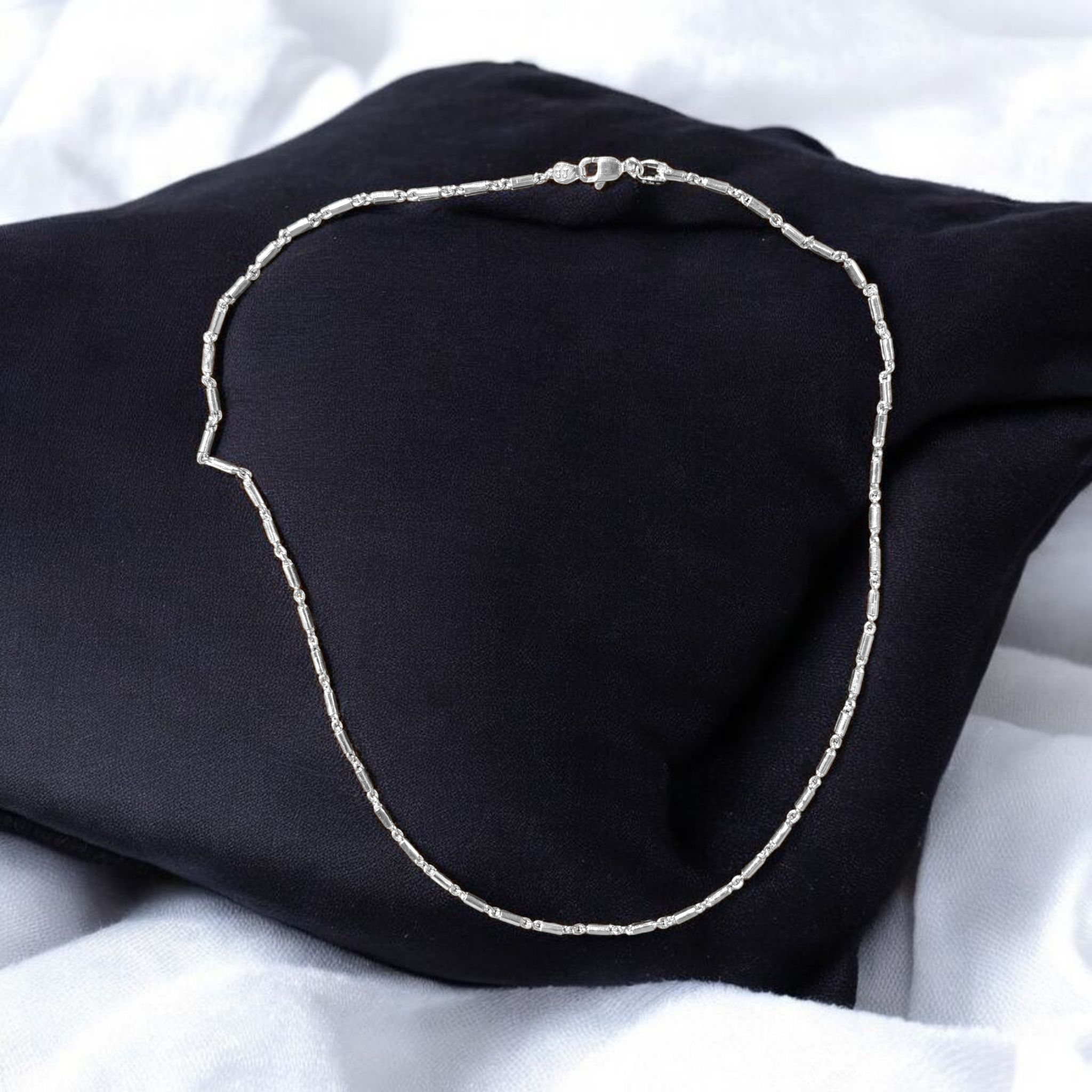 (SLCH) SILVER CHAIN 22 INCH - 625 SILVER CHAIN WGT: 15.300 GM APPROX 1 PIECE (UNISEX DESIGN) FOR MEN AND WOMEN.