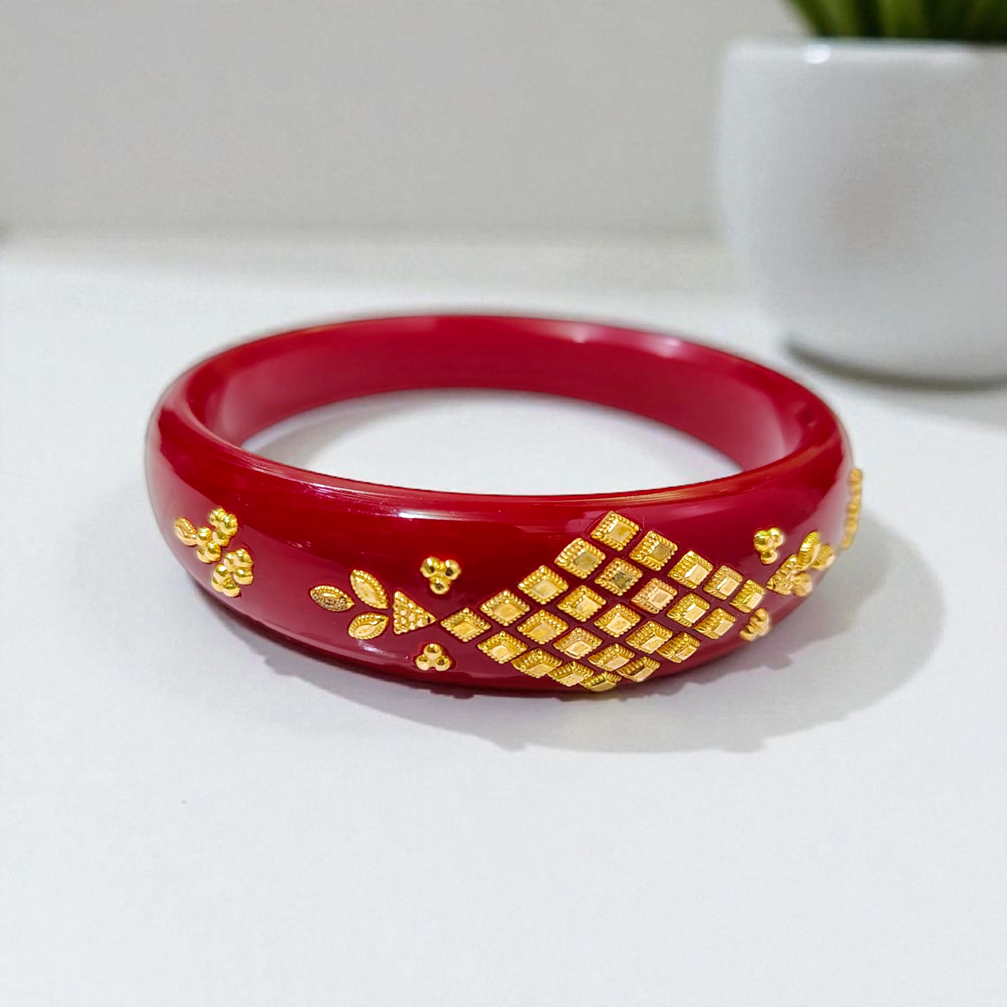(GBP9) RED COLOUR CERTIFIED HUID HALLMARK 9KT GOLD BRACELET POLA 1 PIECE FOR MARRIED WOMEN (REGULAR USE) APPROX WGT: 0.600 GM SOLD ON MRP BY TRJ.