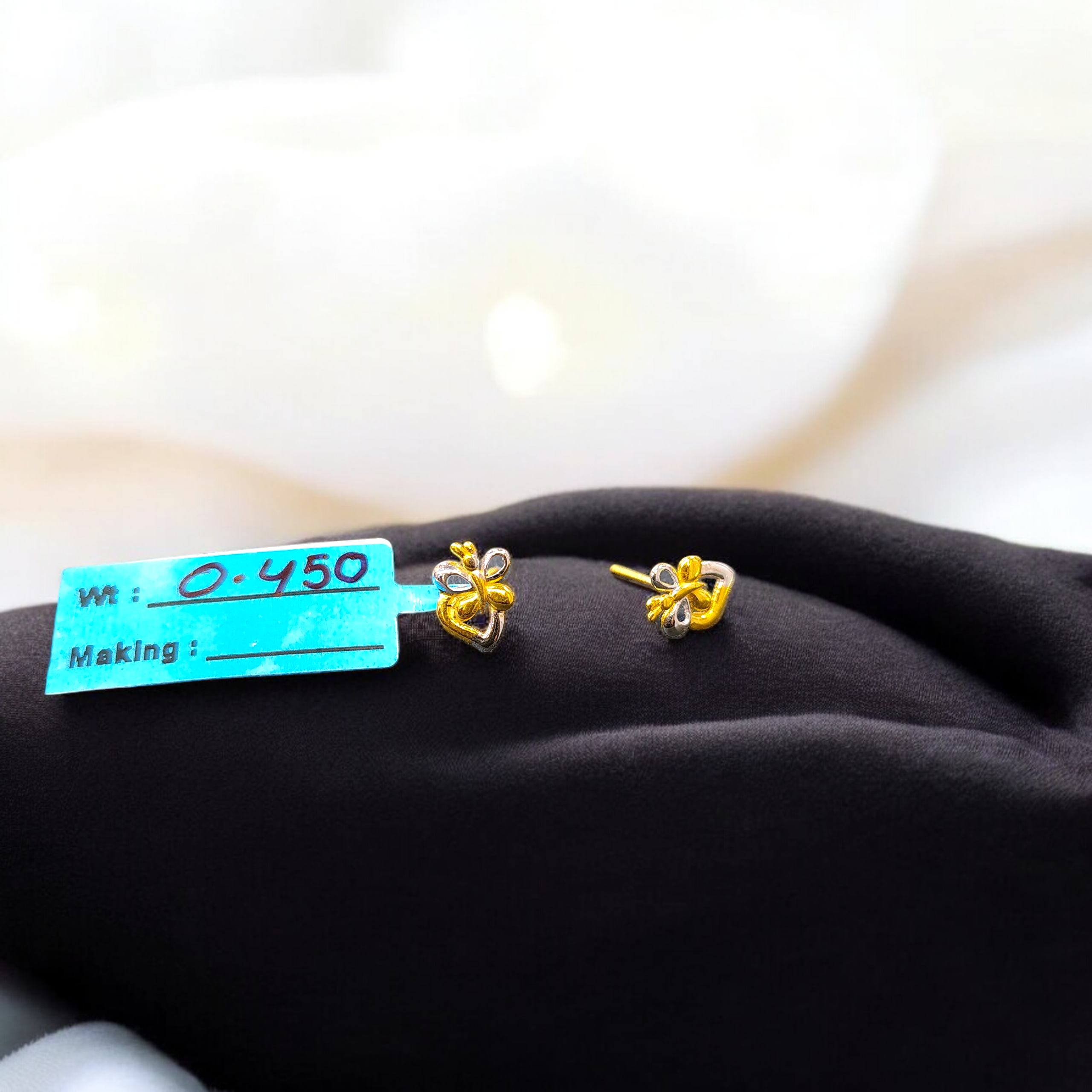 BABY JEWELLERY STUD EARRING- TRJ BABY TOPS WGT: 0.450 GM APPROX BIS CERTIFIED HUID HALLMARK 9KT GOLD STUD EARRINGS FOR WOMEN 1 PAIR FOR REGULAR USE.