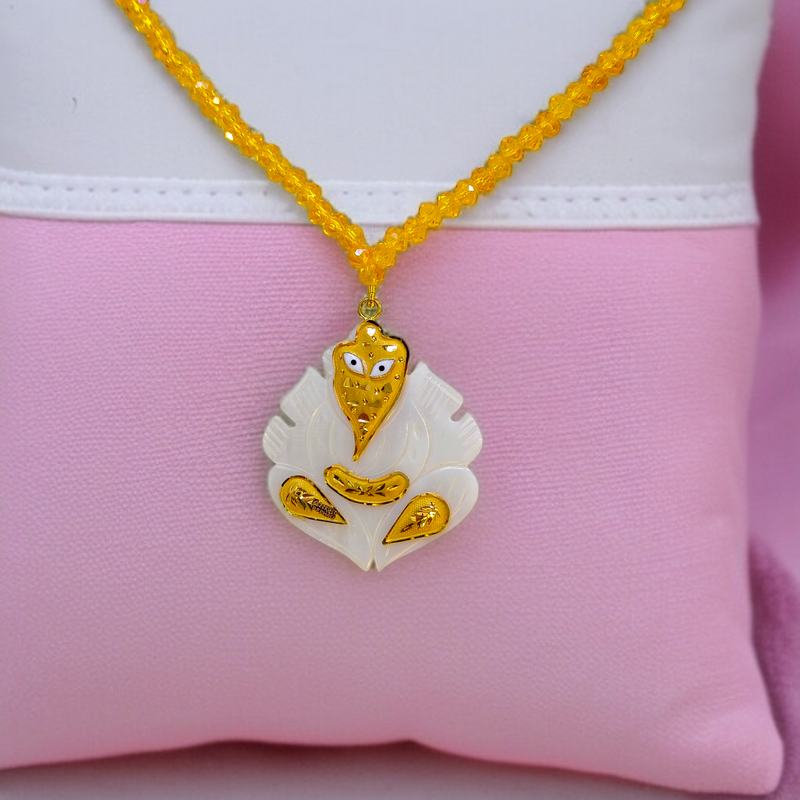 (GPM) TRJ WGT: 1.520 GM APPROX HUID HALLMARK 22KT GOLD MOTI PENDANT 1 PIECE.