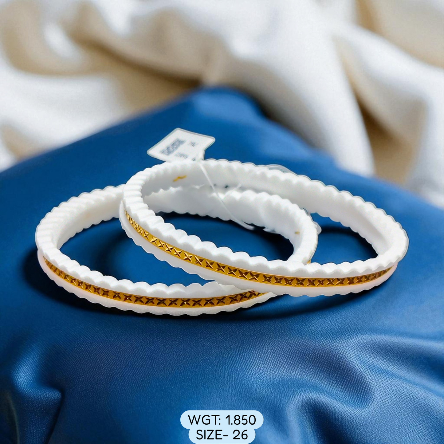 TRJ (SIZE: 26) WGT: 1.850 GM APPROX HUID HALLMARK 22KT GOLD SAKHA BANGLES 1 PAIR DESIGN FOR REGULAR USE.
