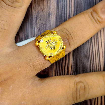 SIZE:22 (WGT: 2.170 GRAM APPROX) BIS CERTIFIED HUID HALLMARK 916 22KT GOLD GENTS FINGER RING FOR MENS 1 PIECE.