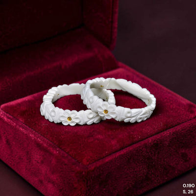 GSB9K- (XRZY8V)-(LJQTV2) (SIZE:26) (WGT: 0.190 GM APPROX) BIS CERTIFIED HUID HALLMARK 375 9KT GOLD SAKHA BADHANO 1 PAIR FOR WOMEN NOT FOR REGULAR USE.