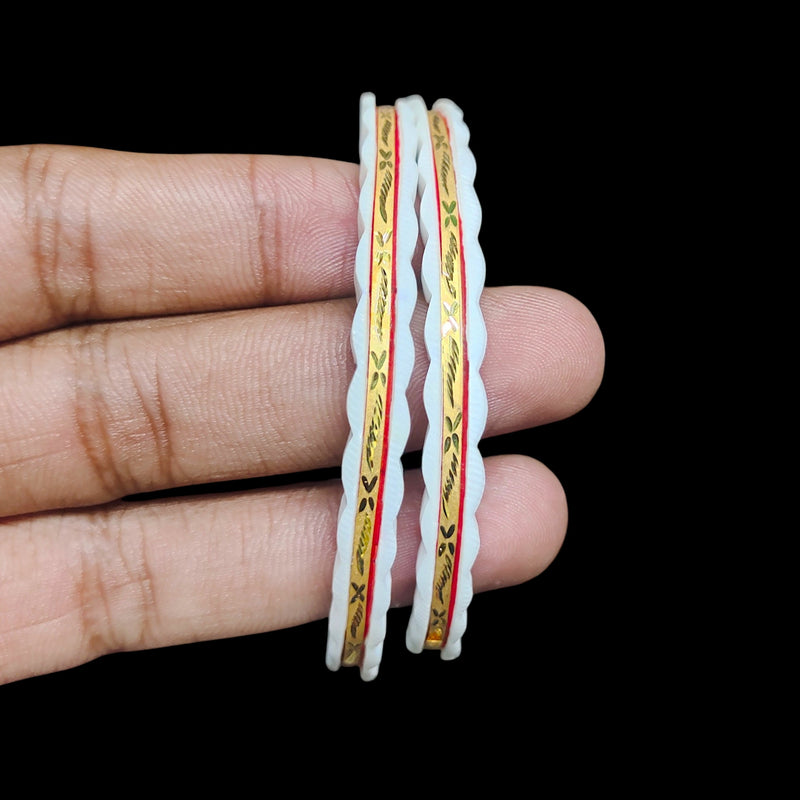 GSB9K- SIZE:28 (WGT: 0.750 GM APPROX) BIS CERTIFIED HUID HALLMARK 375 9KT GOLD SAKHA BADHANO 1 PAIR FOR WOMEN (CHILA PATH DESIGN) NOT FOR REGULAR USE.