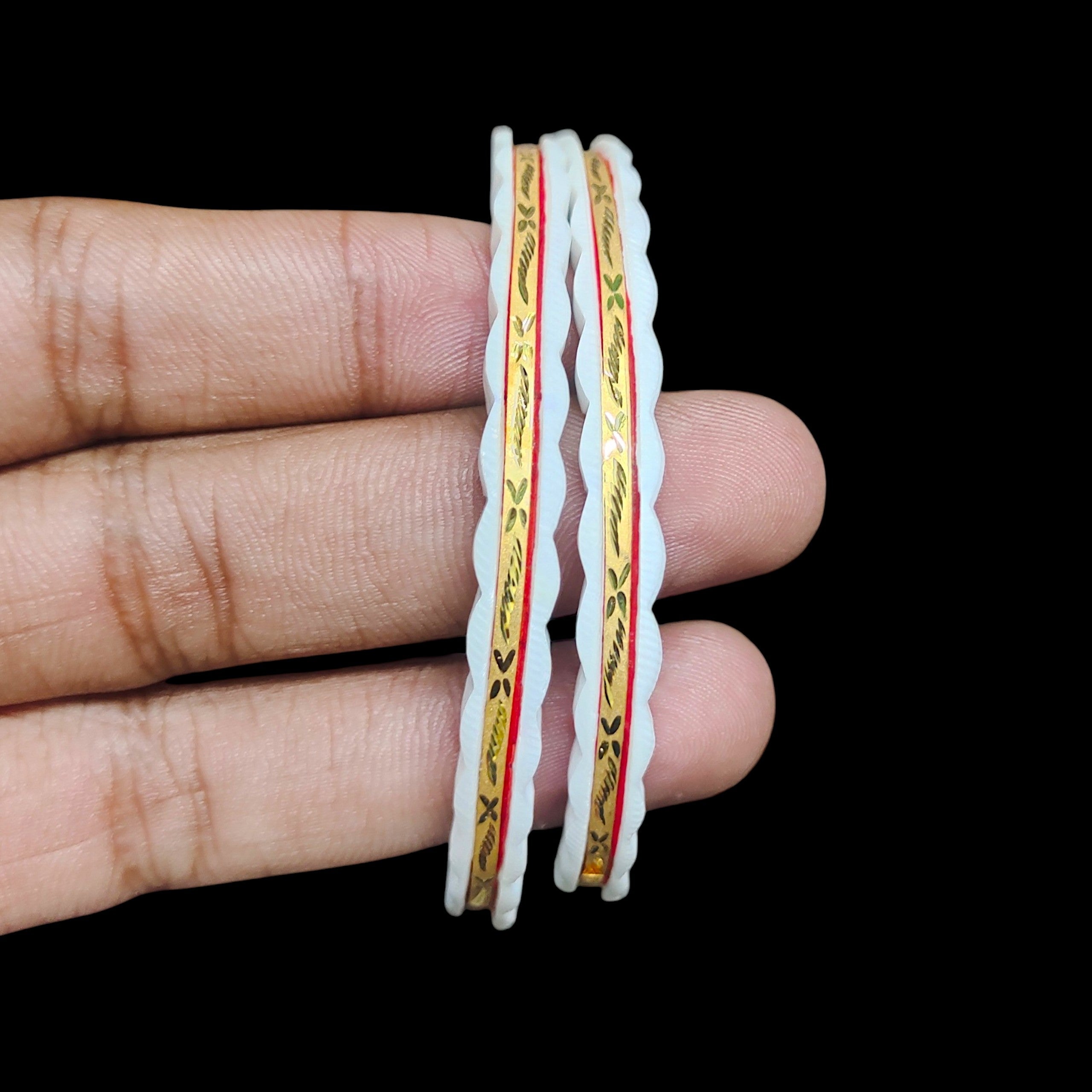 GSB9K- SIZE:28 (WGT: 0.750 GM APPROX) BIS CERTIFIED HUID HALLMARK 375 9KT GOLD SAKHA BADHANO 1 PAIR FOR WOMEN (CHILA PATH DESIGN) NOT FOR REGULAR USE.