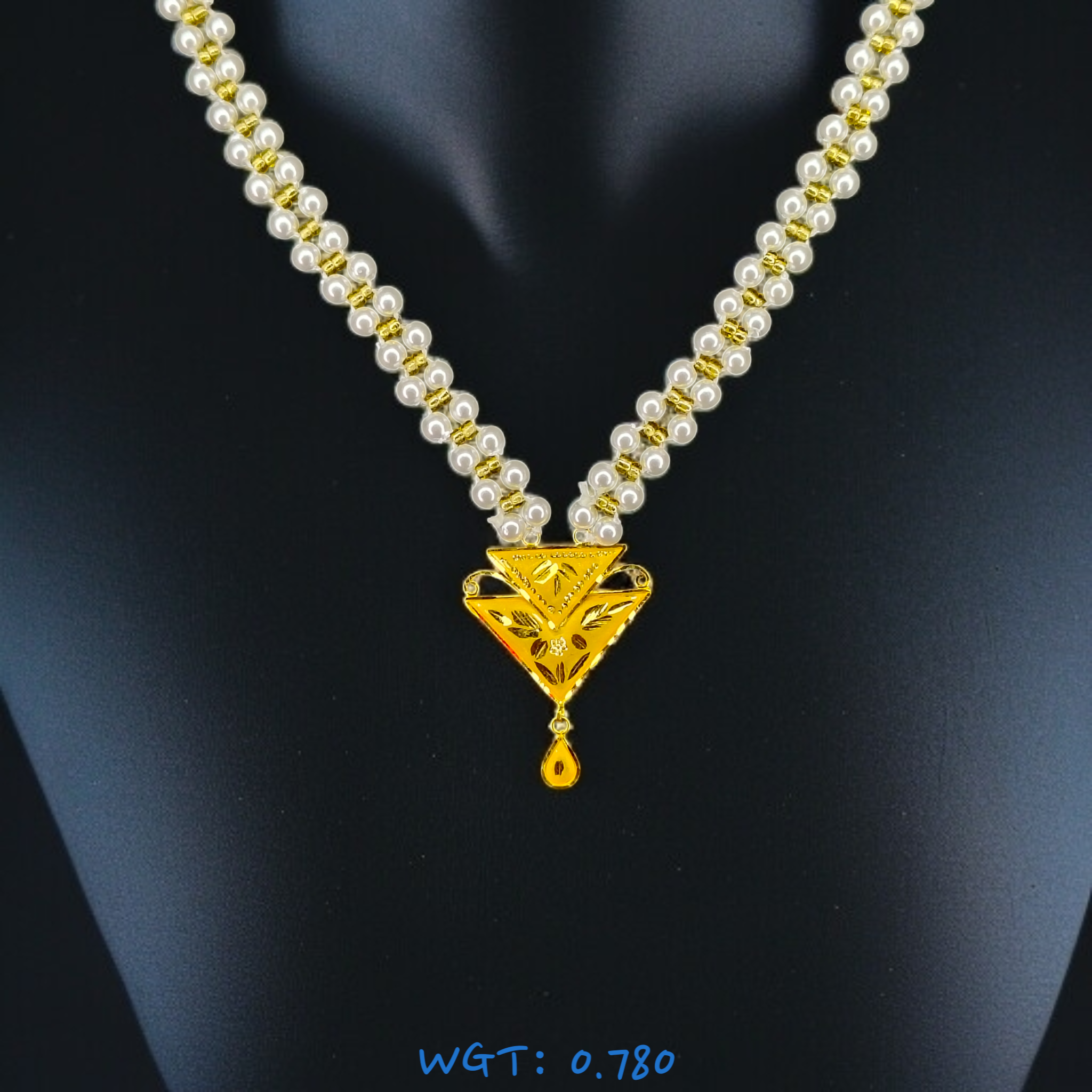 (GPM) TRJ WGT: 0.780 GM APPROX HUID HALLMARK 22KT GOLD MOTI PENDANT 1 PIECE.