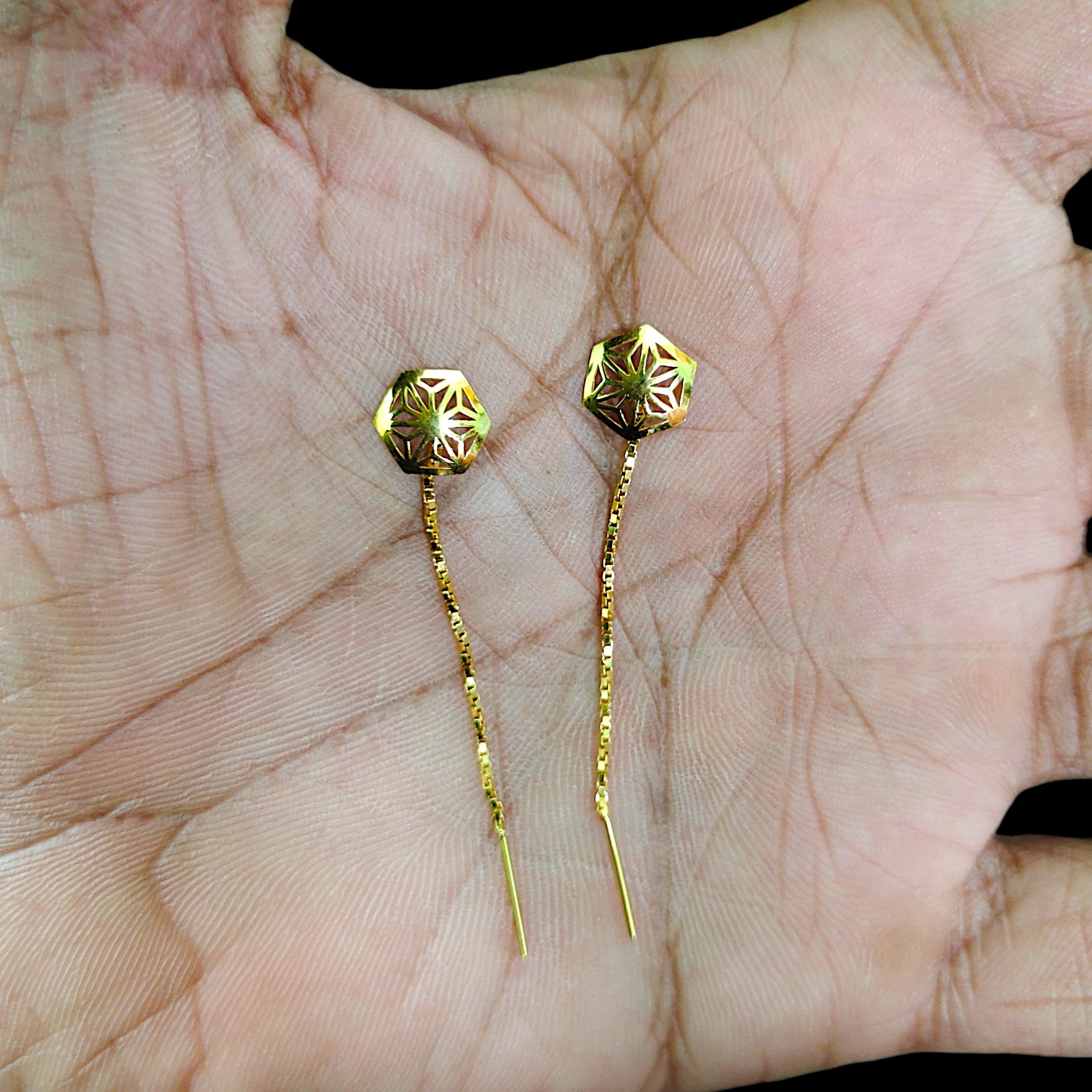 GOLD SUIDHAGA- (WGT: 0.550 GM APPROX) BIS CERTIFIED HUID HALLMARK 9KT GOLD SUIDHAGA EARRINGS (1 PAIR) FOR WOMEN.