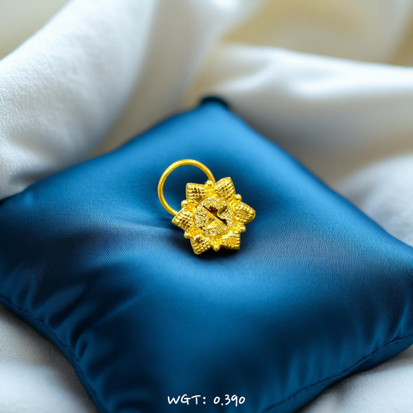 RAJLAXMI WGT: 0.390 GM APPROX HUID HALLMARK 22KT GOLD NOSEPIN 1 PIECE FOR WOMEN.