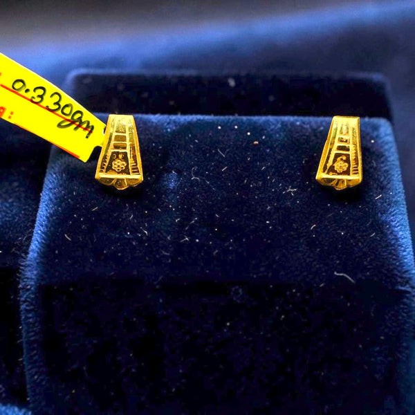 GOLD TOPS- BIS CERTIFIED (WGT: 0.330 GM APPROX) HUID HALLMARK 375 9KT GOLD TOPS 1 PAIR BEST FOR MARRIAGE GIFT.