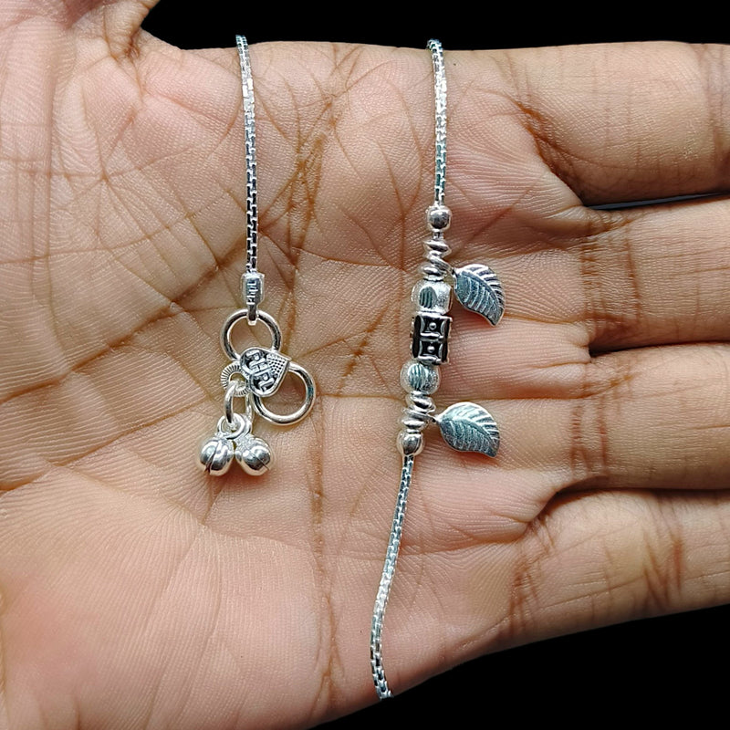 SILVER PAYEL- (A41) (WGT: 18.900 GM APPROX) 625 SILVER PAYEL (ANKLET) 1 PAIR LENGTH: 10