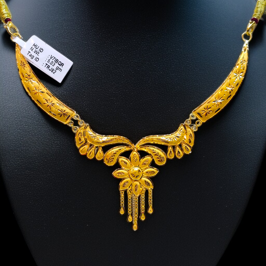 RAJLAXMI WGT: 5.030 GM APPROX HUID HALLMARK 22KT GOLD NECKLACE 1 PIECE WITH ADJUSTABLE TASSEL.