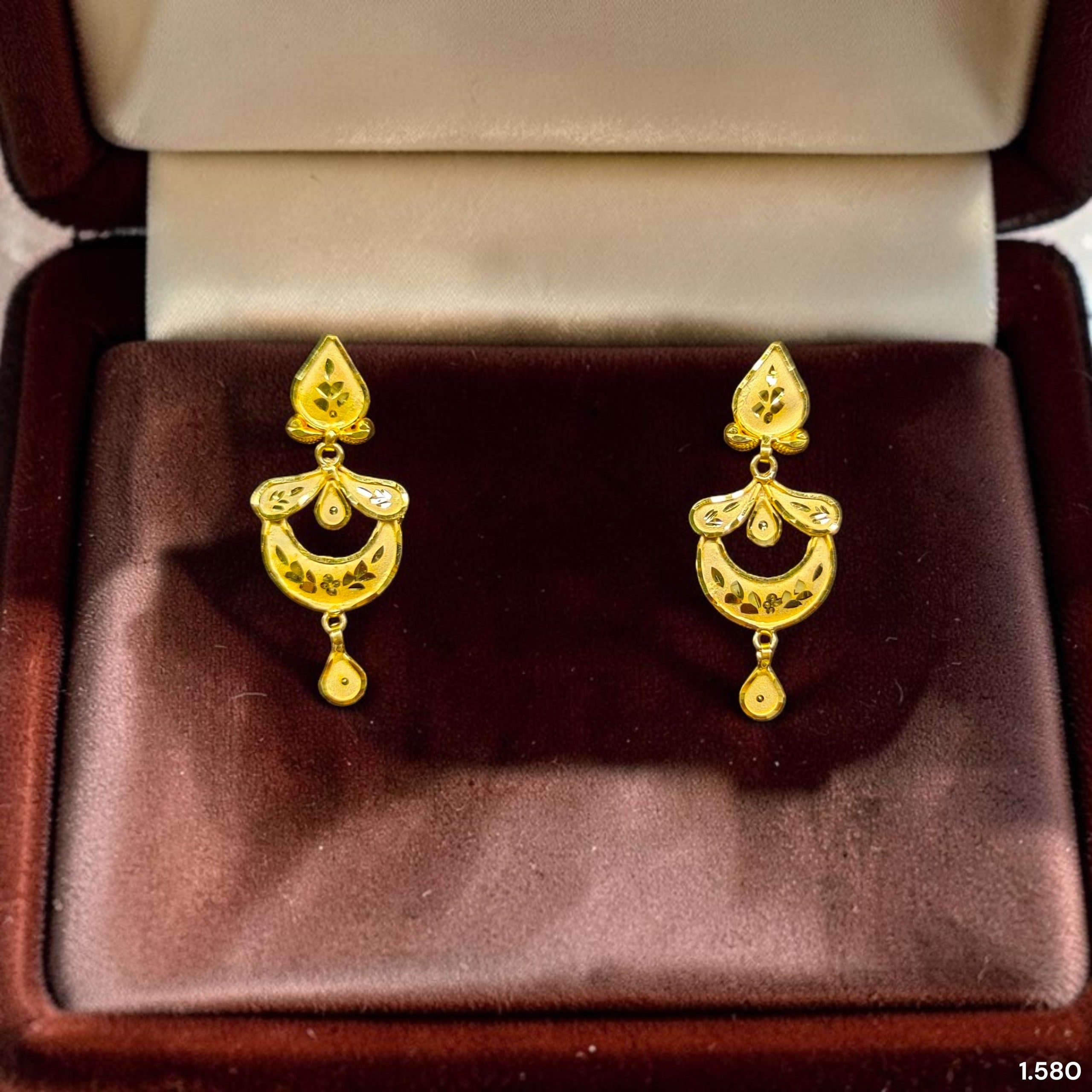 GOLD EARRINGS- (WGT: 1.580 GM APPROX) BIS CERTIFIED HUID HALLMARK 9KT GOLD EARRINGS 1 PAIR FOR WOMEN (BEST FOR GIFT IN MARRIAGE). (2MAHXC)-(BIAXKF)