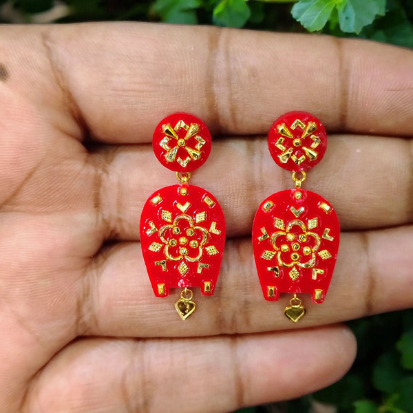 TRJ WGT: 1.00 GM APPROX HUID HALLMARK 22KT GOLD POLA EARRINGS 1 PAIR FOR WOMEN.